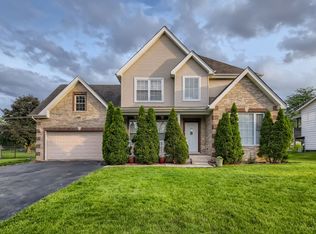 321 Rockhurst Rd, Bolingbrook, IL 60440