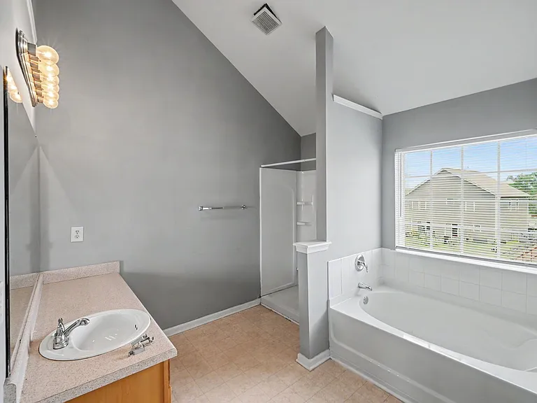 10521 Barvas St — Photo 23