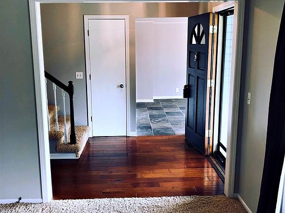 5th image of 10271 Washington Dr
