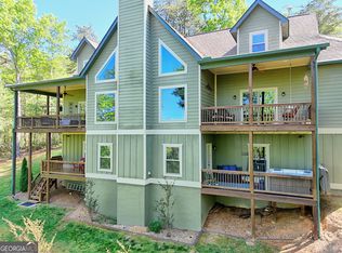 421 Hickory Nut Rd, Tallulah Falls, GA 30573