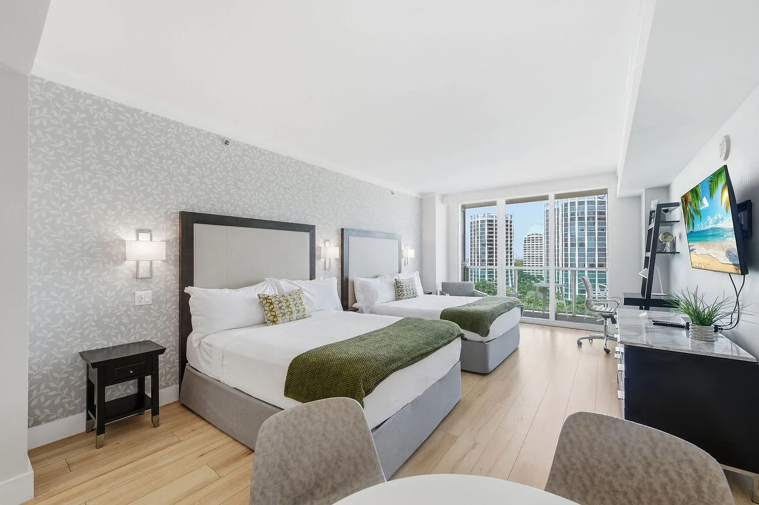 Studio, 1.0 bath, 398 sqft, $6,232 — Photo 1