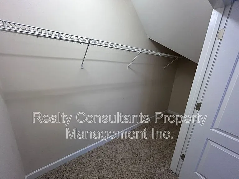 4540 Pebble Lake Dr — Photo 28