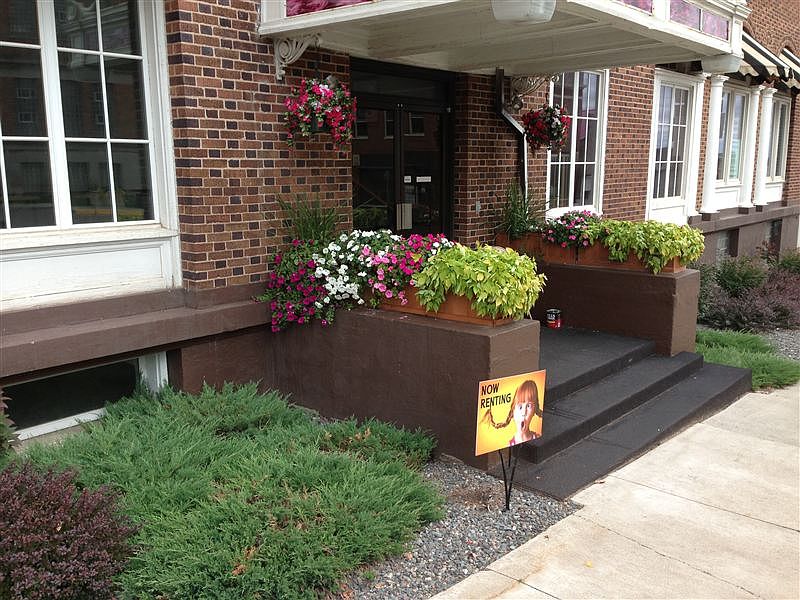 Welcome Home to Crystal View!!!