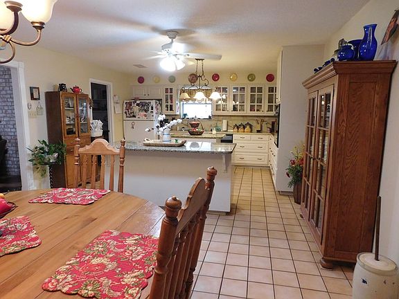 4th image of 2613 San Carlos Ter