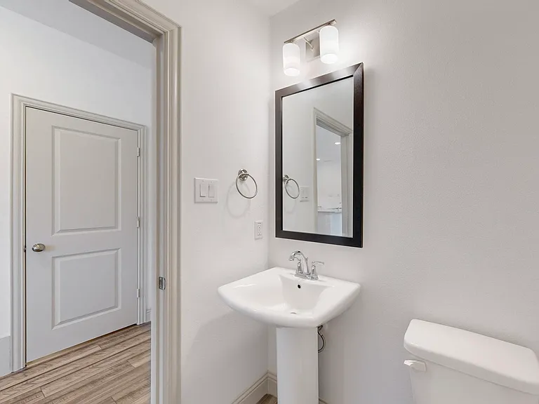 4325 Oliver Dr — Photo 33