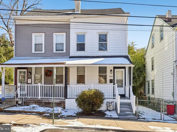 1007 Woodside Ave, Upland, PA 19015