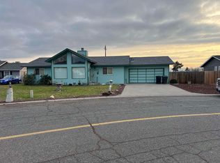 1804 Westridge Dr, Grandview, WA 98930