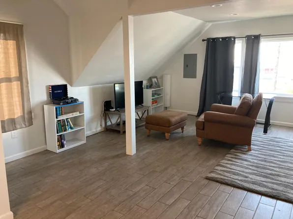 465 W Marine Dr, Astoria, OR 97103
