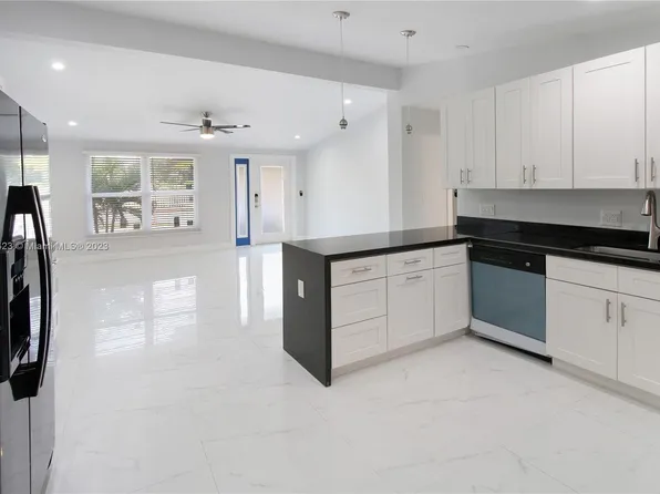 238 SW 2nd Ave, Delray Beach, FL 33444