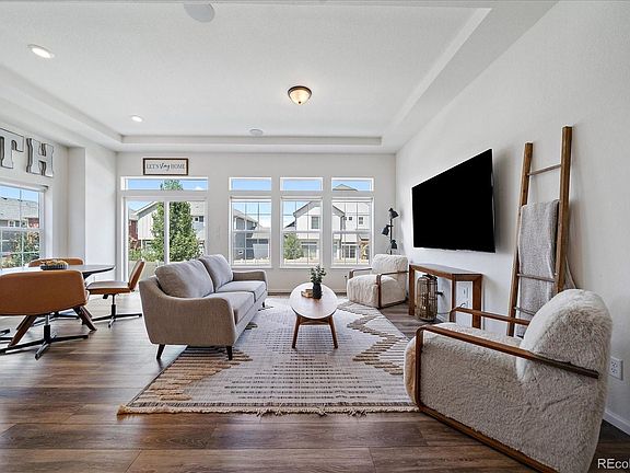4th image of 1077 Magnolia Street