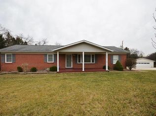 434 Sugarberry Tree Ln, Villa Ridge, MO 63089
