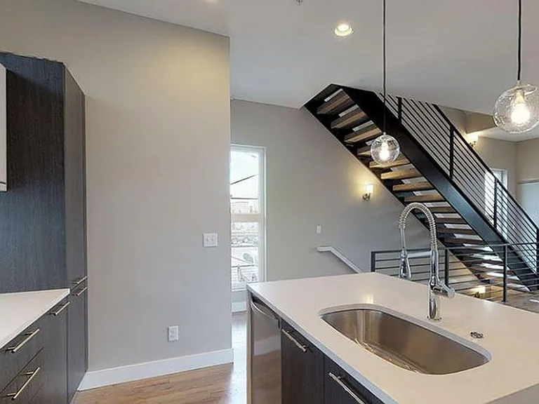 1752 W 41st Ave — Photo 9