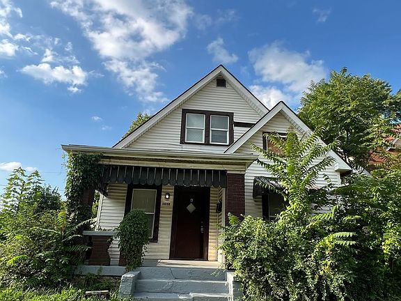 2nd image of 1038 W Roache St Unit A