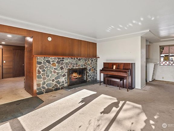 4th image of 2707 92nd Street S