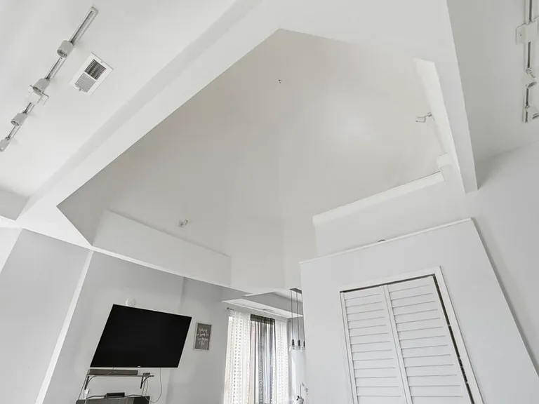 3248 W Maypole Ave #2 — Photo 5