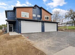 209 S Grady Ln, Greenacres, WA 99016