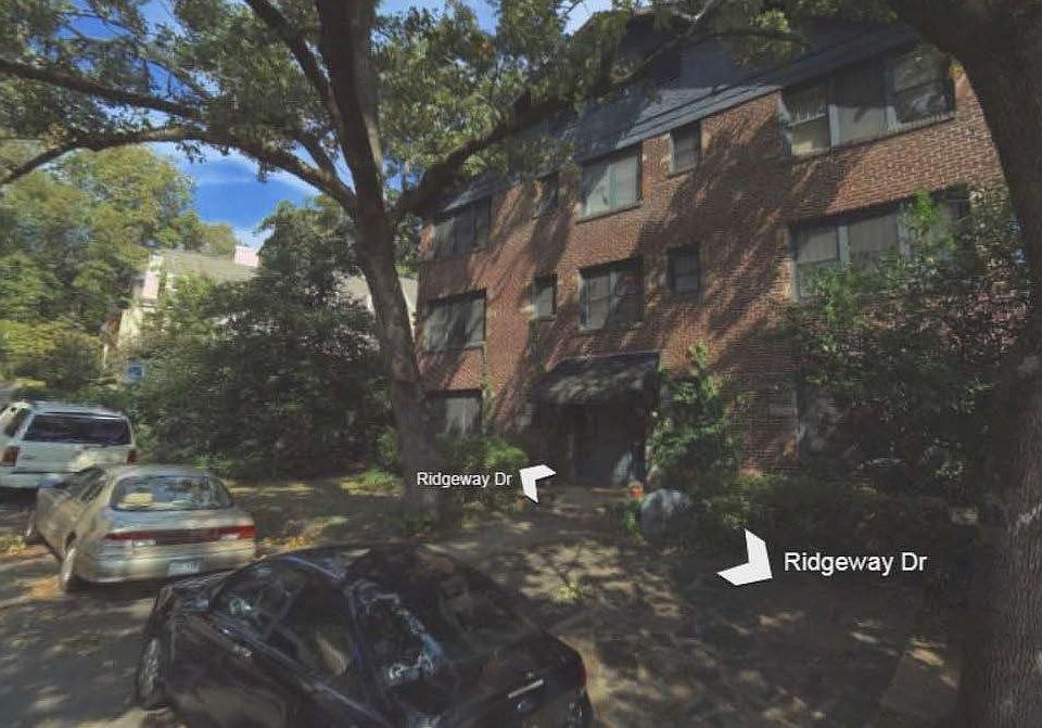 2nd image of 601 Ridgeway Dr Unit 2