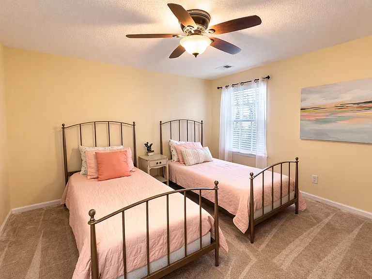 275 Dunning Rd — Photo 15