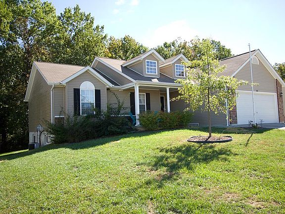 2nd image of 354 Parkway Dr