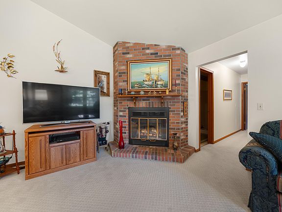 5th image of 7741 Oakland Pl