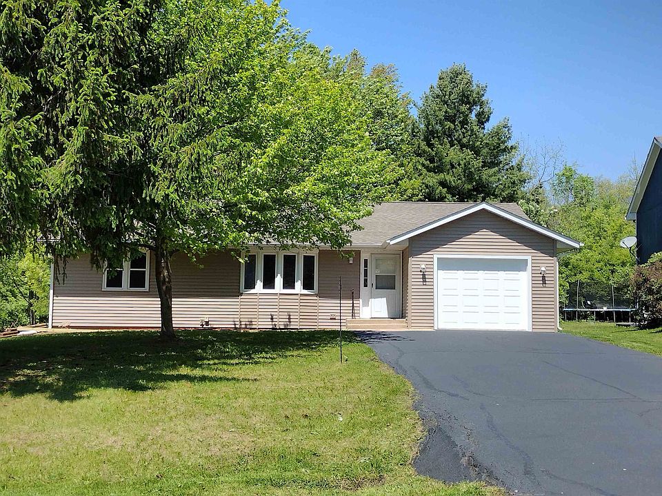 1st image of 216 Bounty Dr NE