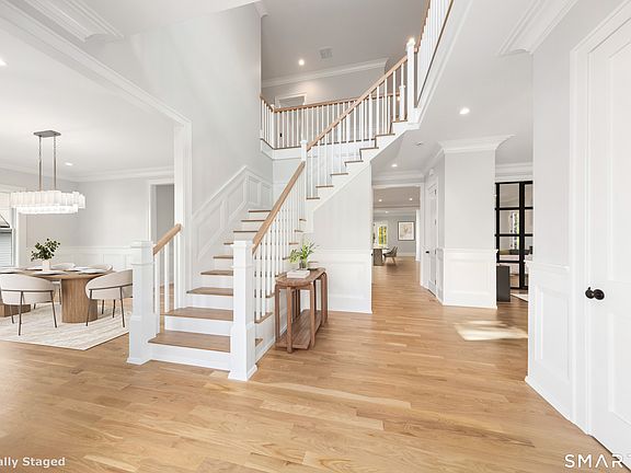 5th image of 119 Harrison Avenue
