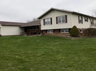 2915 Miller Rd NE, New Holland, OH 43145