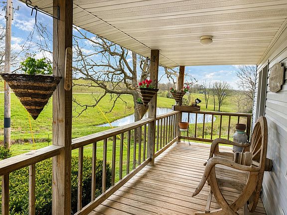 4th image of 8291 Mountain Valley Road