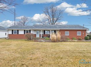 20300 Dunbridge Rd, Bowling Green, OH 43402
