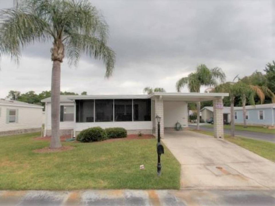 1st image of 800 Gladiola Dr