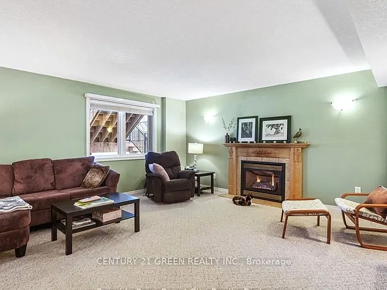 17 Jean Anderson Cres #LOWER — Photo 10