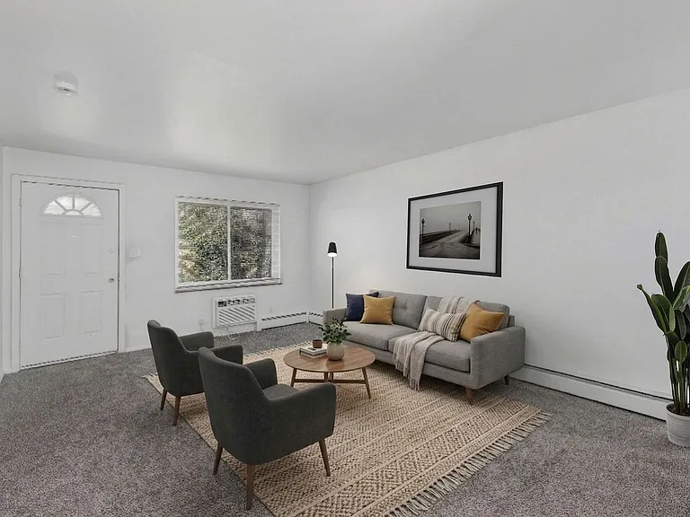 5680 Folchi Dr — Photo 3