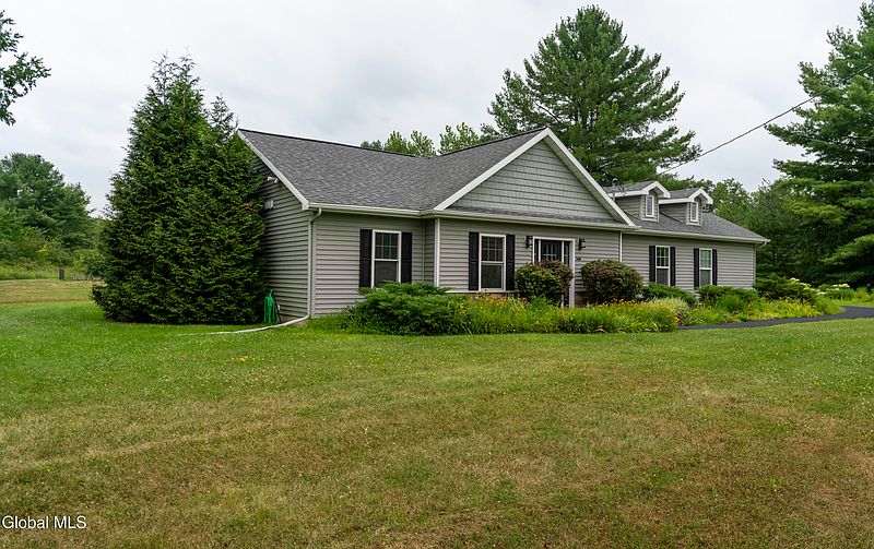 2nd image of 368 Eastline Road