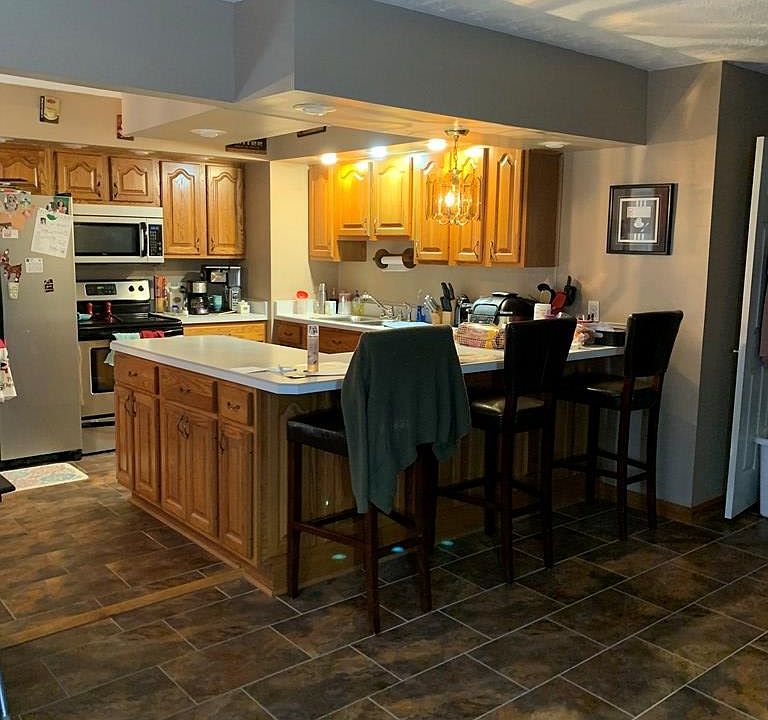 2nd image of 110 Mockingbird Ln