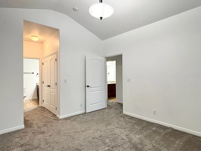 13545 S Villa Rosa Way — Photo 14