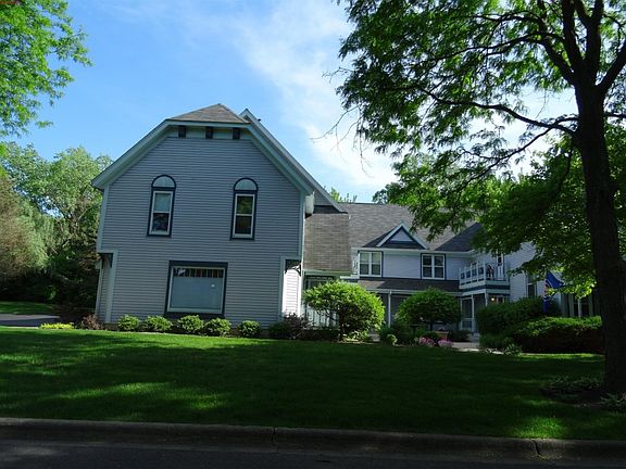 3rd image of 777 Victoria Dr