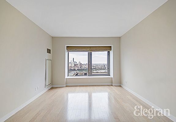 4th image of 75 Wall St APT 36P