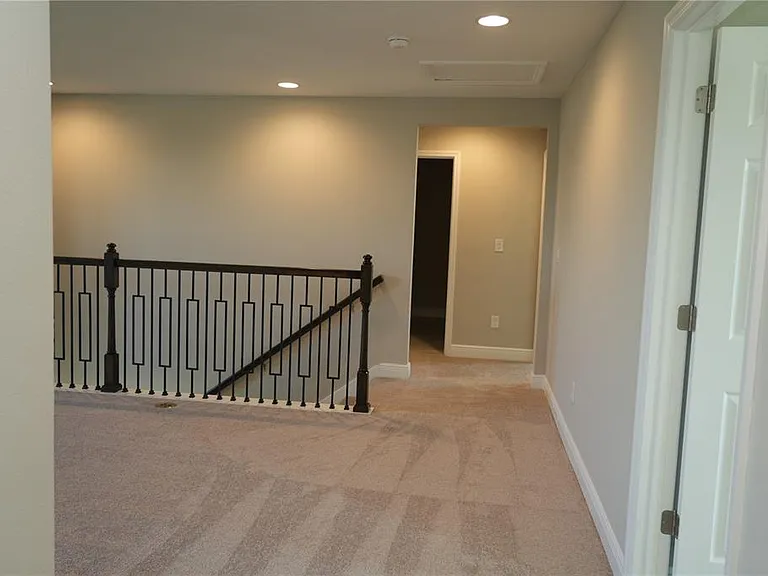 5450 Wayfarer Ave — Photo 10