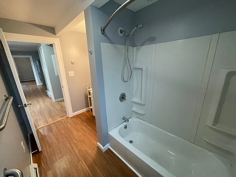 16 Northend St #2 — Photo 9