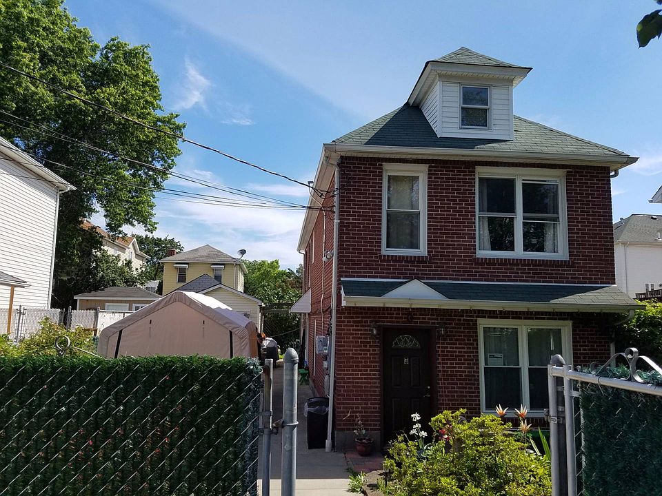 1st image of 379 Quintard St
