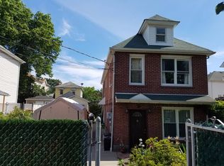 379 Quintard St, Staten Island, NY 10305