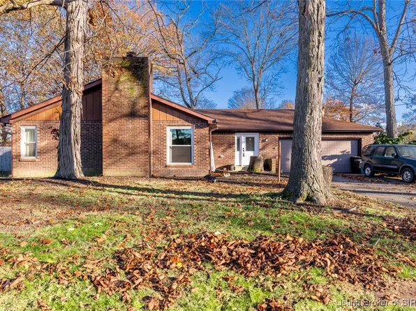 928 Hazelwood Park, Clarksville, IN 47129