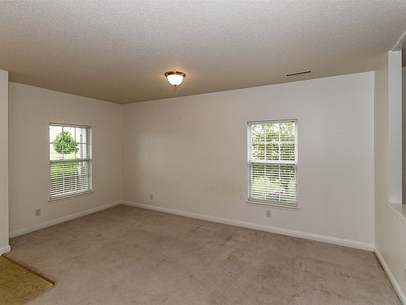 4th image of 1168 Redwood Dr