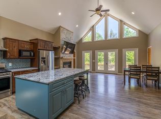 62 McNally Rd, Saint Albans, ME 04971