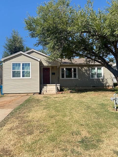 227 Benton - Front of house