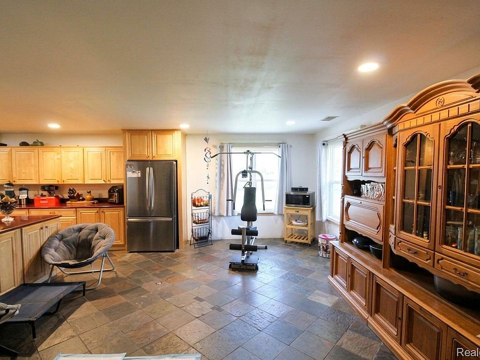 2568 Valentine Rd, photo 7