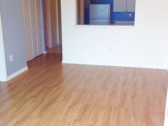 4th image of 3020 NE 32nd Ave APT 1007