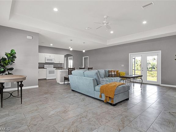 3rd image of 12059 Richards Ave