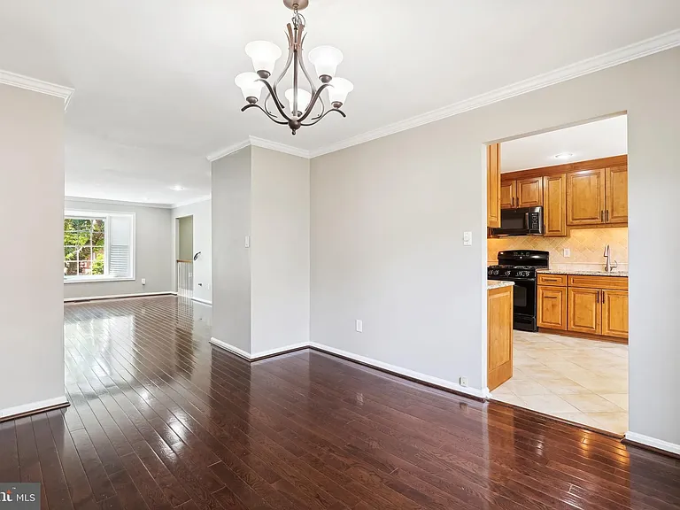 10150 Village Knolls Ct — Photo 6
