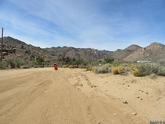 3rd image of 0000 N Canyon